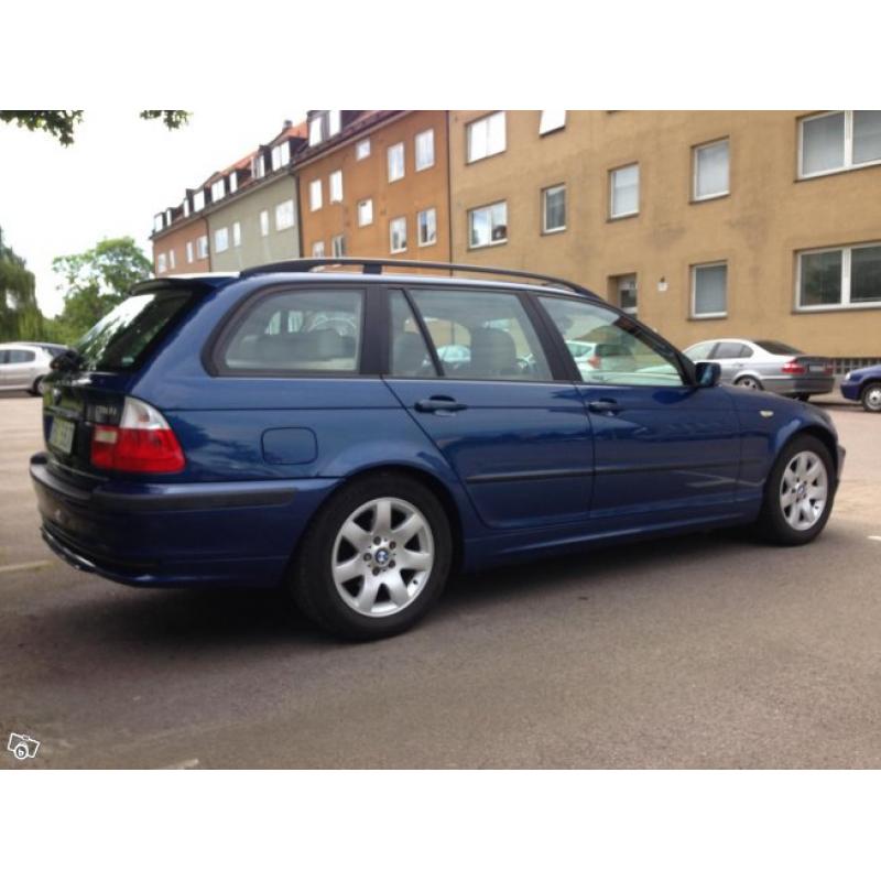 BMW 318i kombi Svensksåld -02