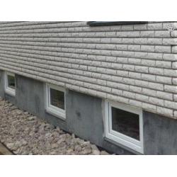 Badrumsfönster och källarfönster PVC på lager